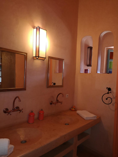 Bathroom 9