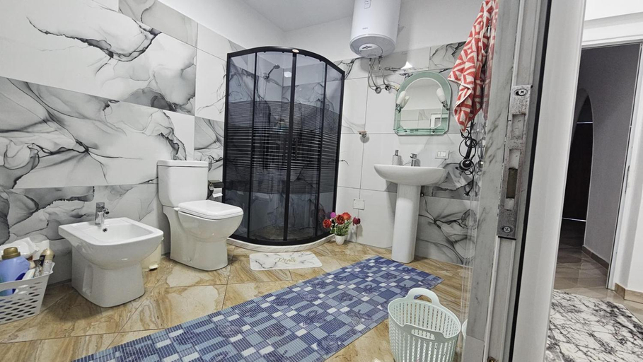 Bathroom, Guesthouse Albi, Beratit