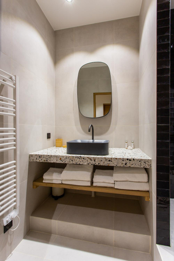 Others 5, CMG Residence Republique - Rue Beranger, Paris