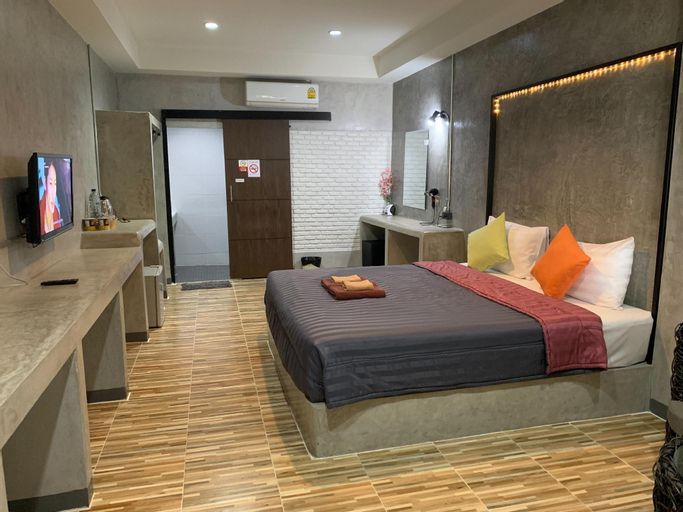 Bedroom 5