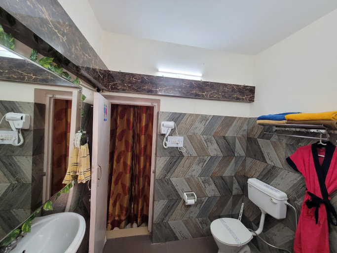 Bathroom 30