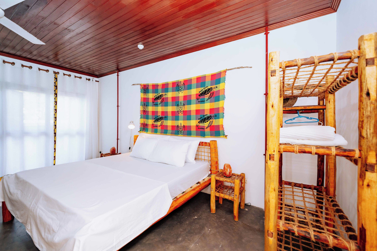 Bedroom 2, JUMBA LA TRENI, Mjini