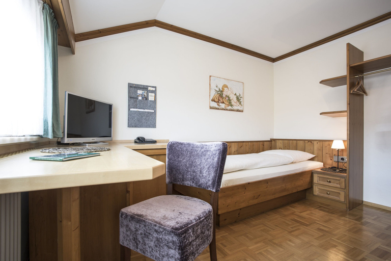 Bedroom 2, Meiser Rosenstuben Hotel, Schwäbisch Hall