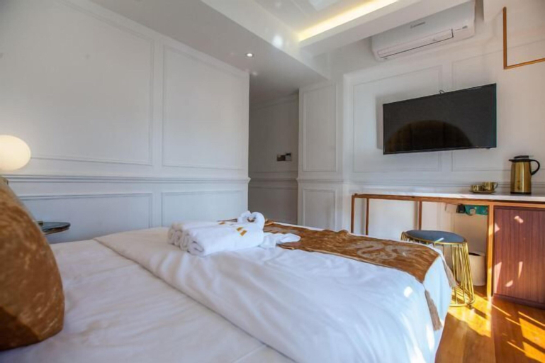 Bedroom 9