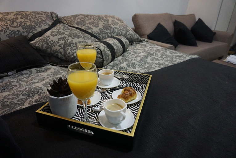 Food & Drinks 4, Leguizamon Studios & Suites Premium, Capital