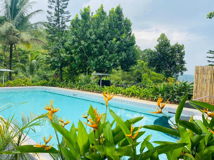 Others 4, Blackwood Nature Villa with Pool and Trail, Tanay