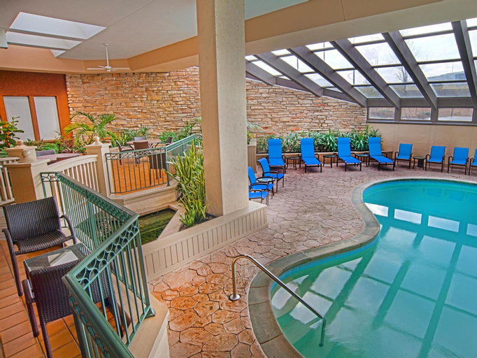 Swimming Pool 15