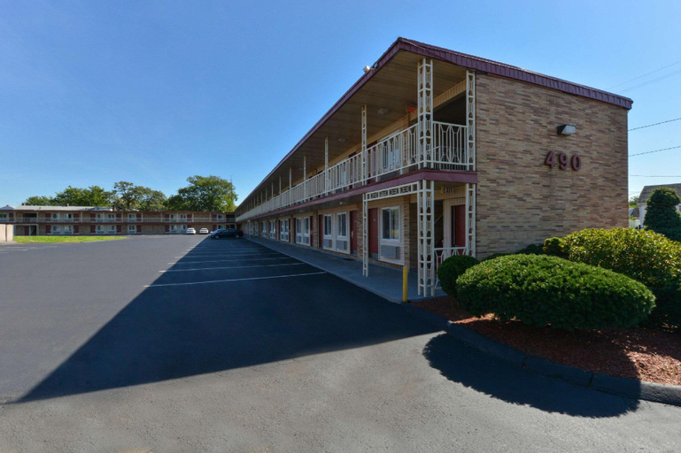 East Hartford - Hartford, Hartford