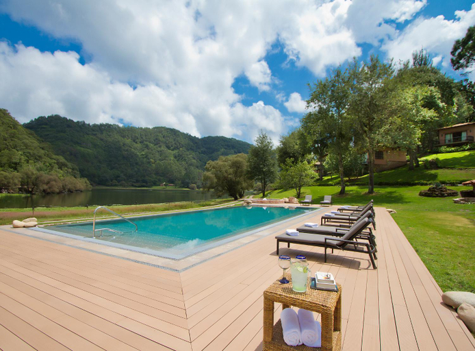 Sport & Beauty 2, Sierra Lago Resort & Spa, Mascota