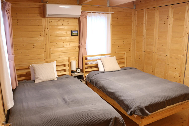 Bedroom 2, Cottage Furanui Nupuri, Furano