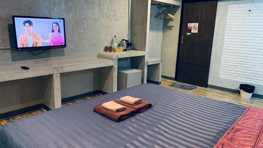 Bedroom 6
