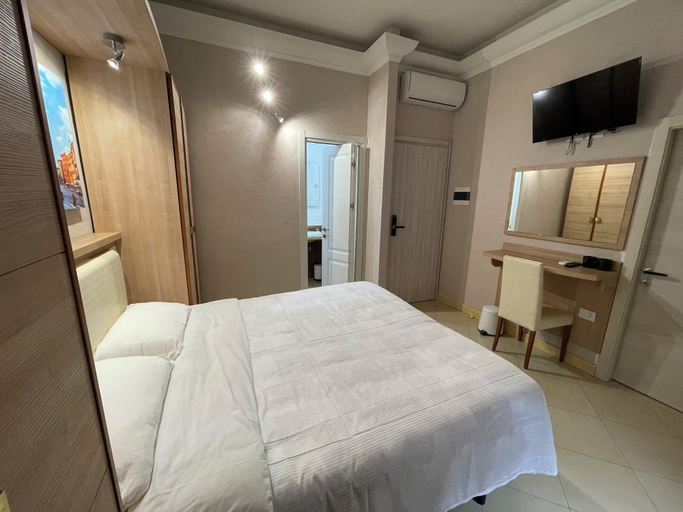 Bedroom 2, Love Spqr Suite, Roma
