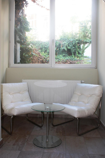 Others 3, EU B&B, Bruxelles