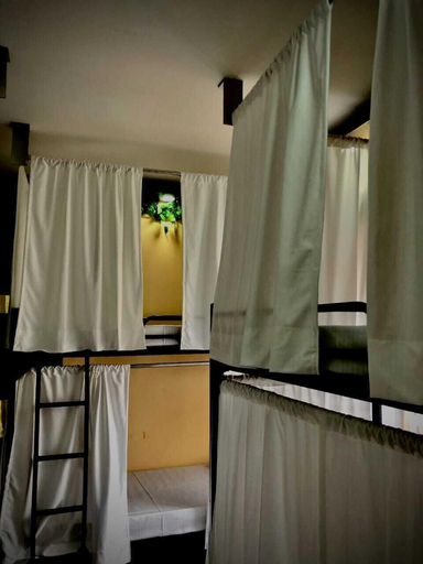 Bedroom 4, GHATSIDE HOSTEL & STAY, Varanasi