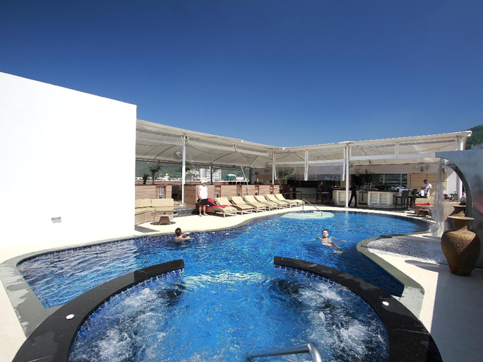 Sport & Beauty 2, Absolute Bangla Suites, Phuket Island