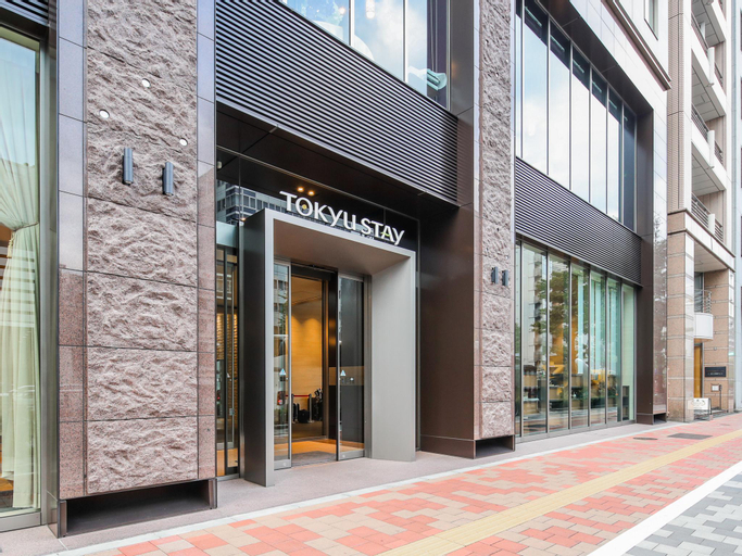 Exterior 12