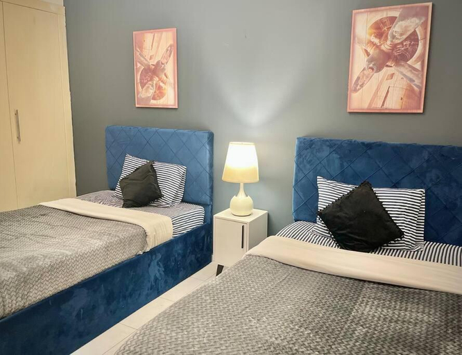 Bedroom 2, Chic 3 bedroom apartment , Dubai