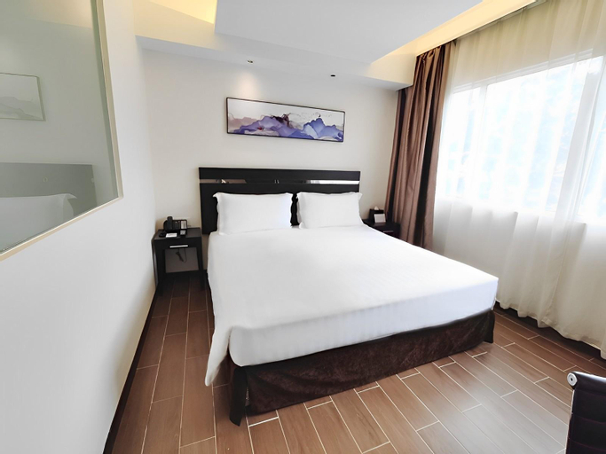 Bedroom 8