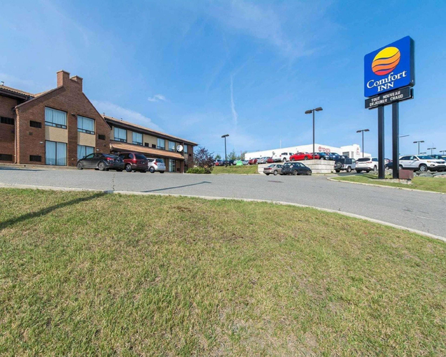 Exterior & Views 2, Comfort Inn Rouyn Noranda, Rouyn-Noranda