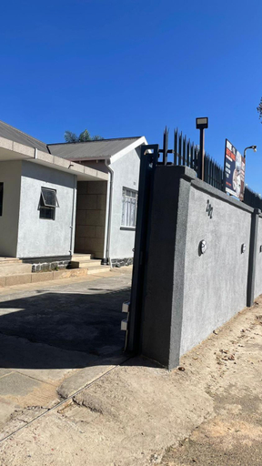 Others 5, Divine Guest House, City of Johannesburg