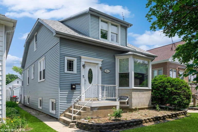 Exterior & Views 1, A terrific house for a large group., Cook
