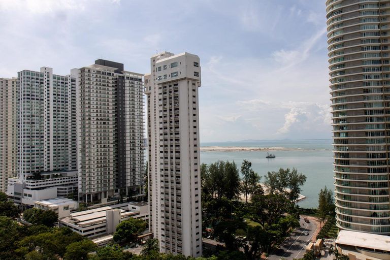 Exterior 13