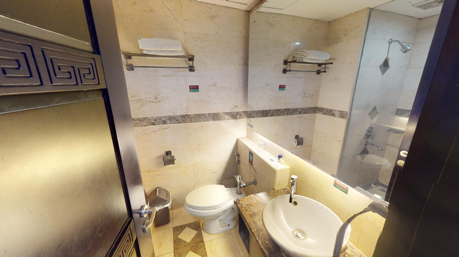 Bathroom 7