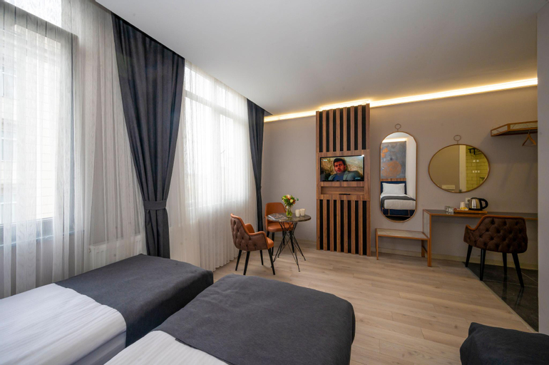 Bedroom 14