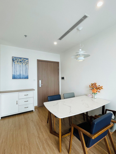Dining Room 8
