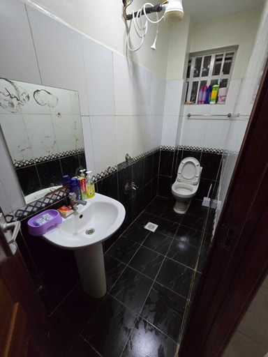 Bathroom, Lux Suites Astrol Apartments Garden City, Kasarani