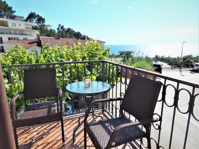 Balcony/terrace 2, Vila Teodora