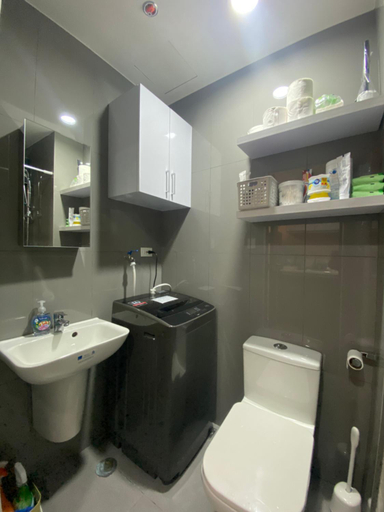 Others 5, Air Residences 4439, Makati City