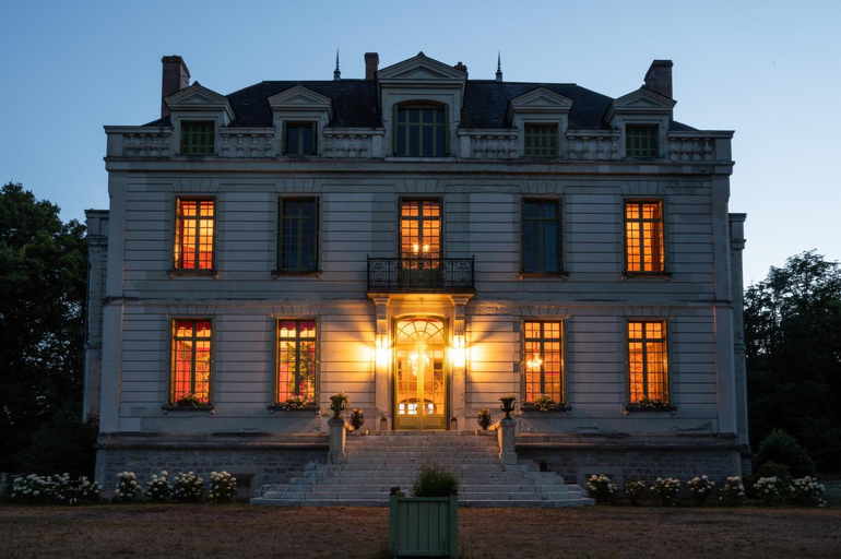 Others 5, Le Chateau du Breuil, Indre-et-Loire