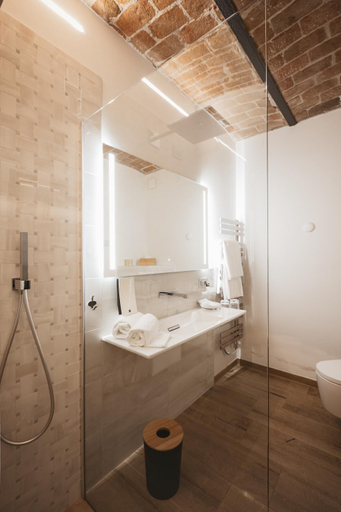 Bathroom 6
