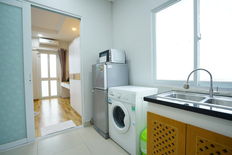 Dining Room, Sweet Rentals Homes With Netflix - 15mins to Bui Vien, District 1