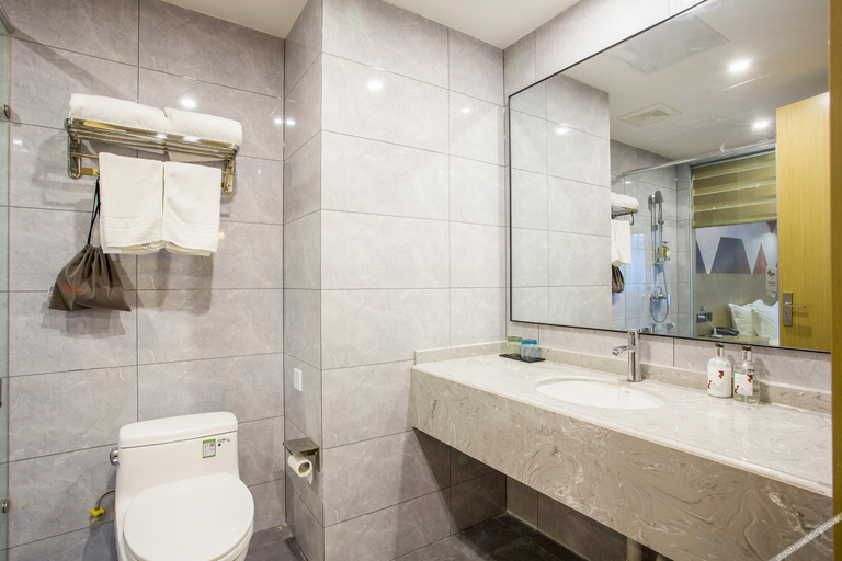Bathroom 3, Borrman Hotel Shnaghai Baoshan Yangtai Road, Shanghai