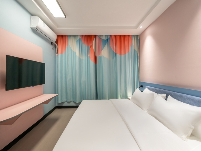 Bedroom 22