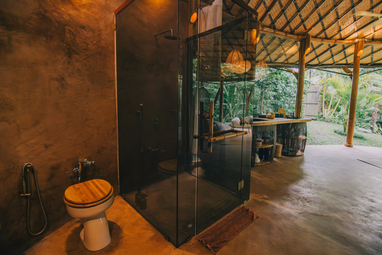 Bathroom 4