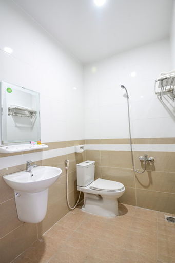 Bathroom 3, Ruby Hotel - Binh Co - TPHCM - Tan Uyen cu, Tân Uyên