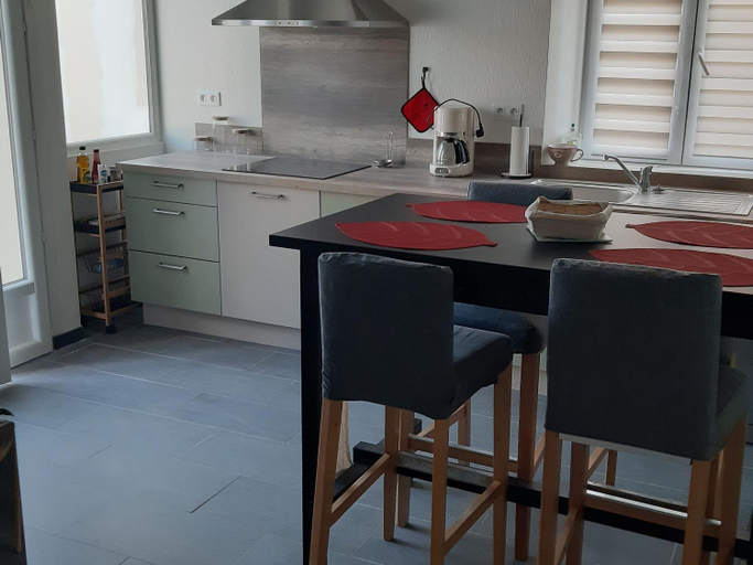Others 2, Gite cosy pres d'Orleans avec jardin, parking, et equipements complets, Loiret