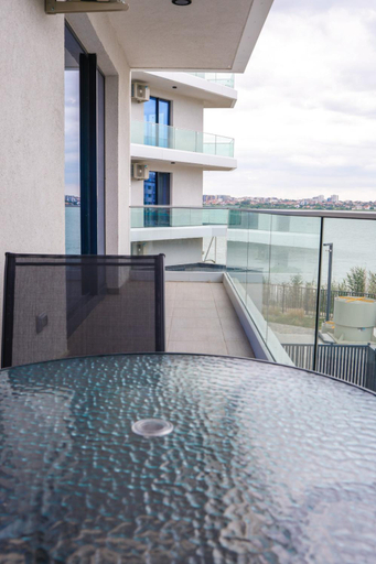 4, Lake On Apartments, Constanta