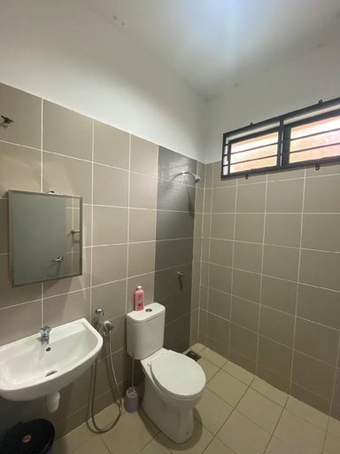 Bathroom, Homestay Mak Abah, Kuantan
