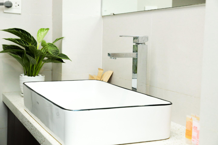 Bathroom 3, Wins Apartment, Ba Đình
