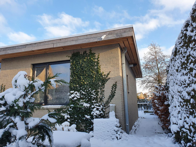 Others 5, Tiny House in de Boomgaard, Middelharnis
