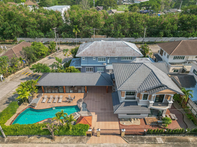 Chiang Mai Central 5 Bedrooms Private Pool Villa, Muang Chiang Mai
