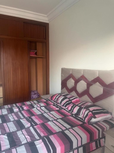 Others 5, Appartement avec piscine proche de la plage, Mohammedia