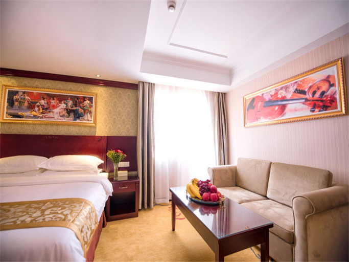 Bedroom 2, Vienna International Hotel SH Jiaoda Humin Rd, Shanghai