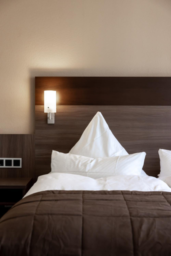 Bedroom 3, Landhotel Germania Business & Long Stay bei Stadtallendorf, Marburg-Biedenkopf