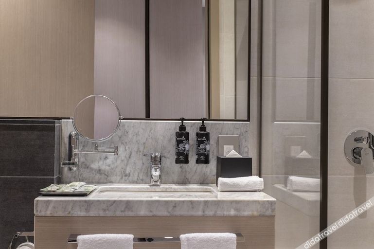 Bathroom 3, Ramada by Wyndham Riyadh, Riyadh
