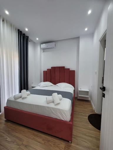Others 2, Luxury Room's by Lika, Sarandës